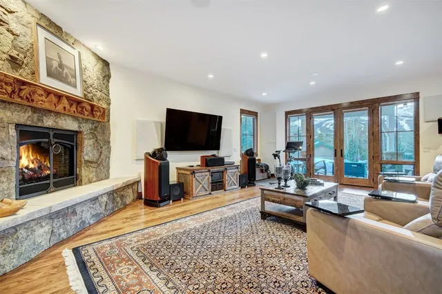 $5,995,000 | 104 North Gold Flake Terrace, Breckenridge, CO 80424