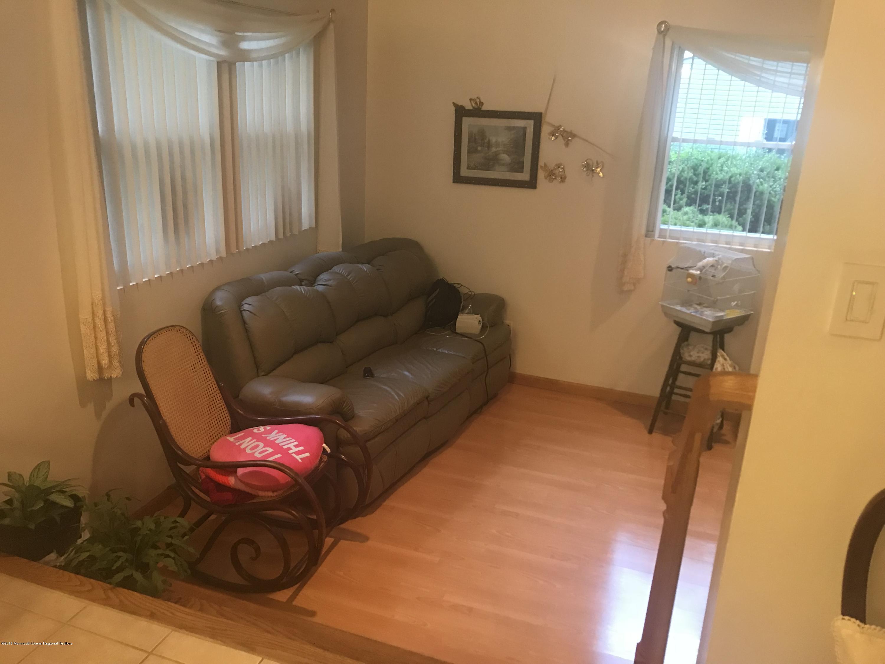 74 Ronald Road Lakewood, NJ 08701 - Photo 7 of 10 ron4