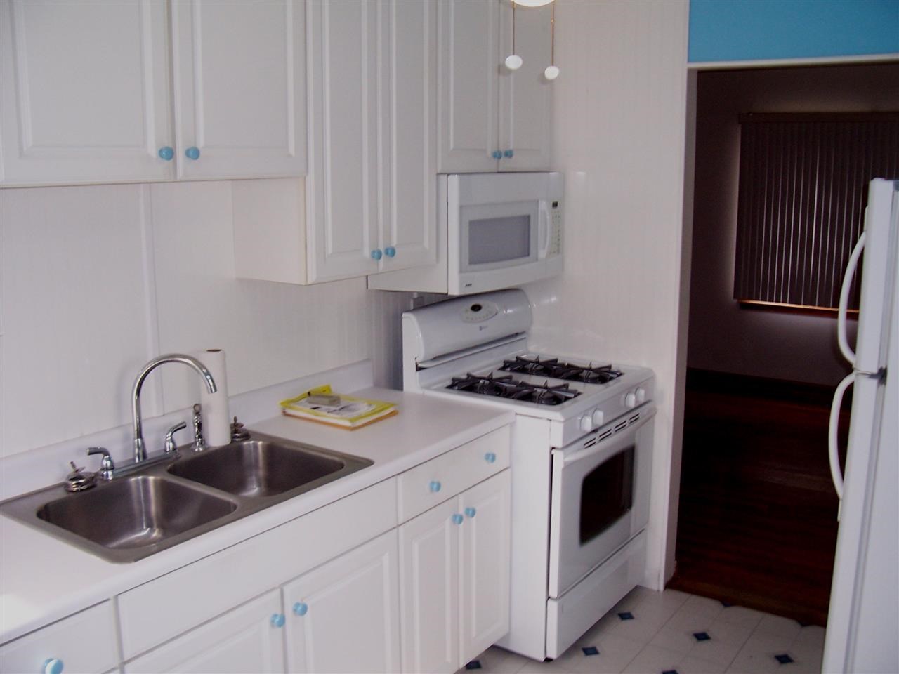 13860 Stephens Road Warren, MI 48089 - Photo 8 of 16 31170904-7.JPG