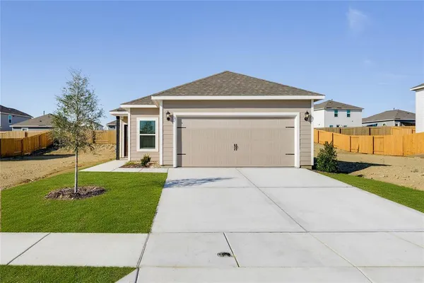 $294,900 | 8428 White Wolf Trail, Ponder, TX 76259