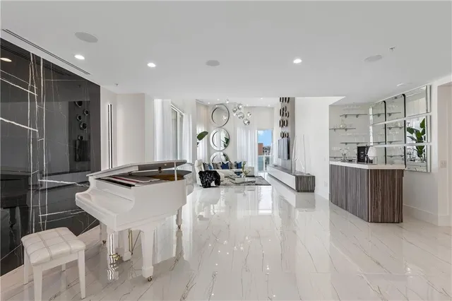 a view of a kitchen and dining room