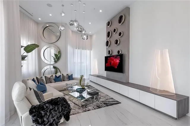 $2,790,000 | 350 Southeast 2nd Street, Unit GPH90, Fort Lauderdale, FL 33301