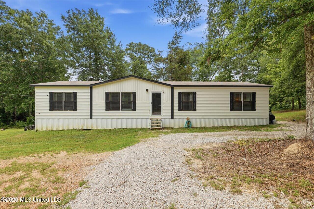 1130 Lyons Road Bolton, MS 39041 - Photo 1 of 50 01-1130 Lyons Rd _ Hometoursms.com
