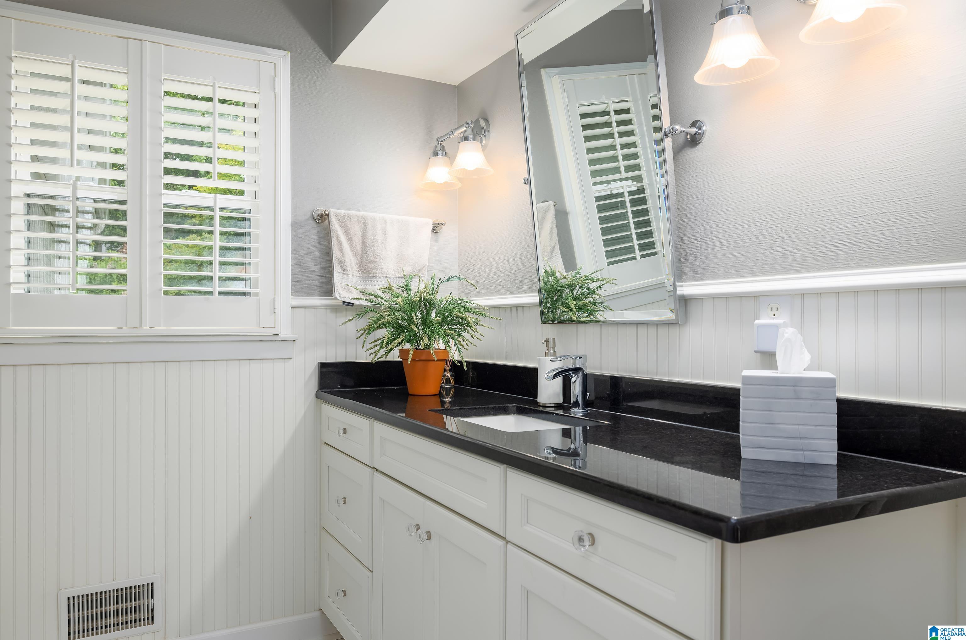 3317 Chartwell Road Hoover, AL 35226 - Photo 32 of 47 Gallery Image 32