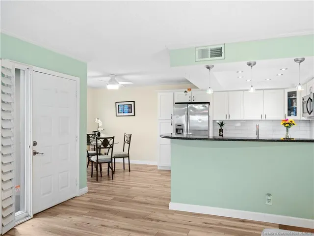 $319,000 | 950 South Kanner Highway, Unit 101, Stuart, FL 34994