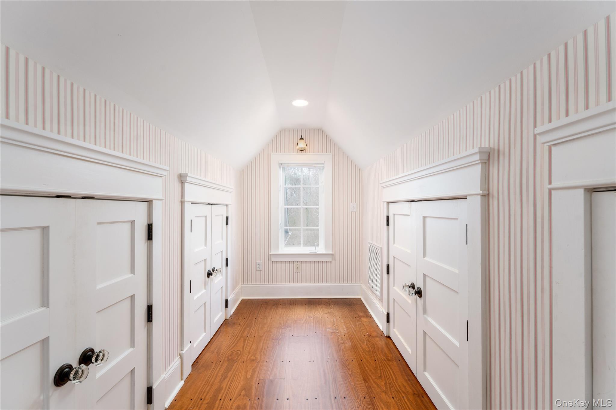 9 Old Field Road Setauket, NY 11733 - Photo 42 of 50 Guest Quarters OR Bedroom #5 With Separate Staircase, En-suite Bath & Walls of Closets