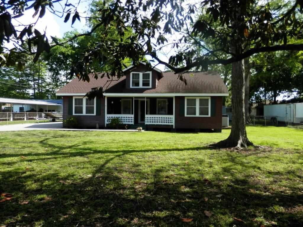 206 Whitley Road Des Allemands, LA 70030 - Photo 1 of 13