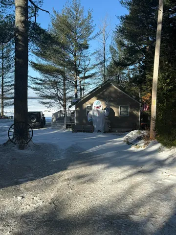 $449,900 | 32 Greystone Lane, Millinocket, ME 04462