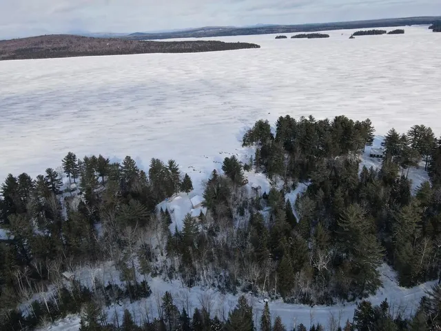 $449,900 | 32 Greystone Lane, Millinocket, ME 04462