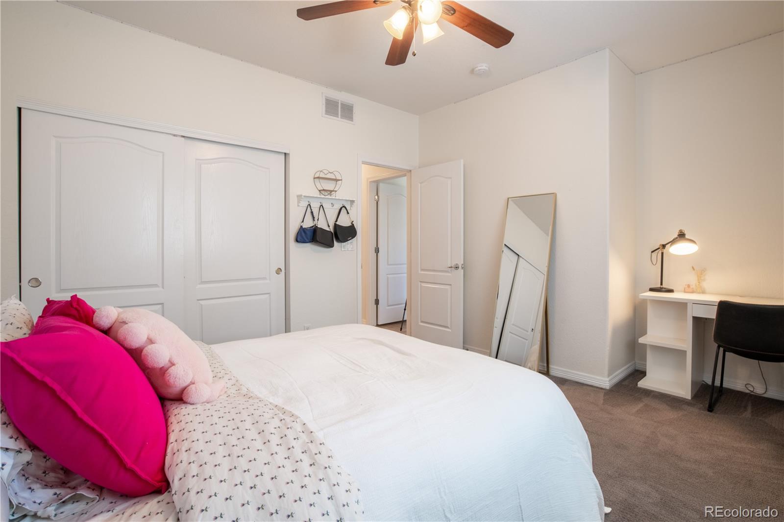 2550 Shadecrest Place Highlands Ranch, CO 80126 - Photo 33 of 50