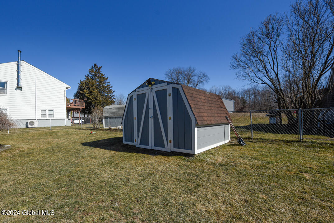 1530 Rte 9W Bethlehem, NY 12158 - Photo 11 of 31 Shed