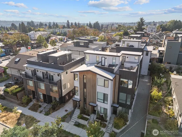 $1,010,000 | 4521 Sunnyside Avenue North, Unit A, Seattle, WA 98103