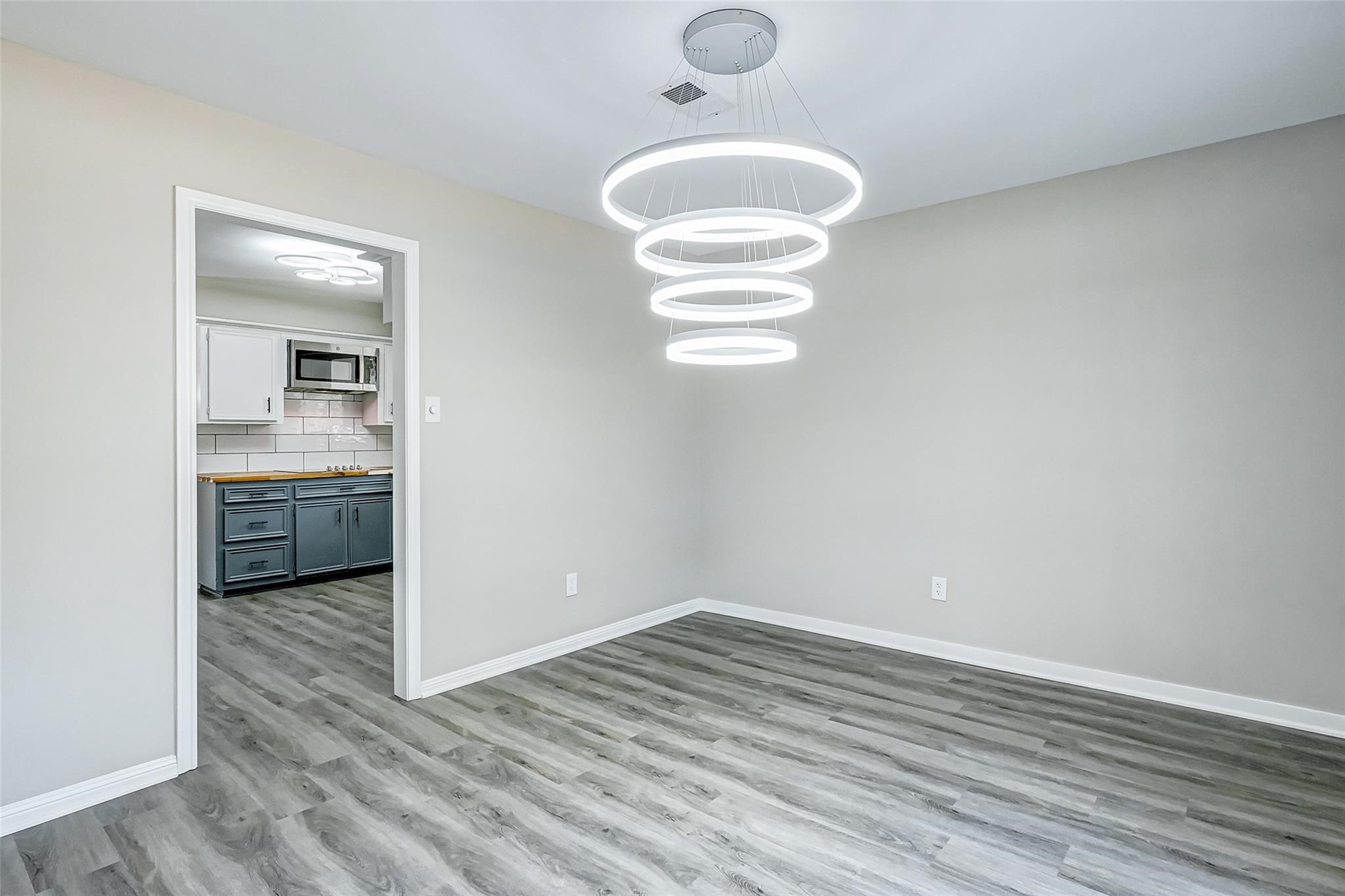 5219 Lookout Mountain Drive Houston, TX 77069 - Photo 8 of 43