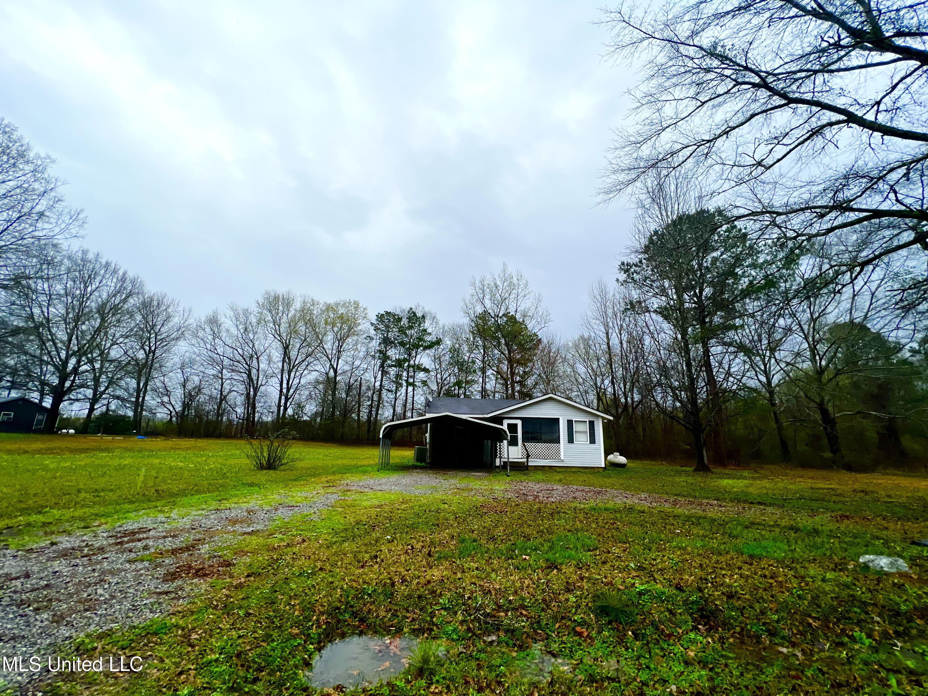 110 Ward Road Camden, MS 39045 - Photo 2 of 10 IMG_3611