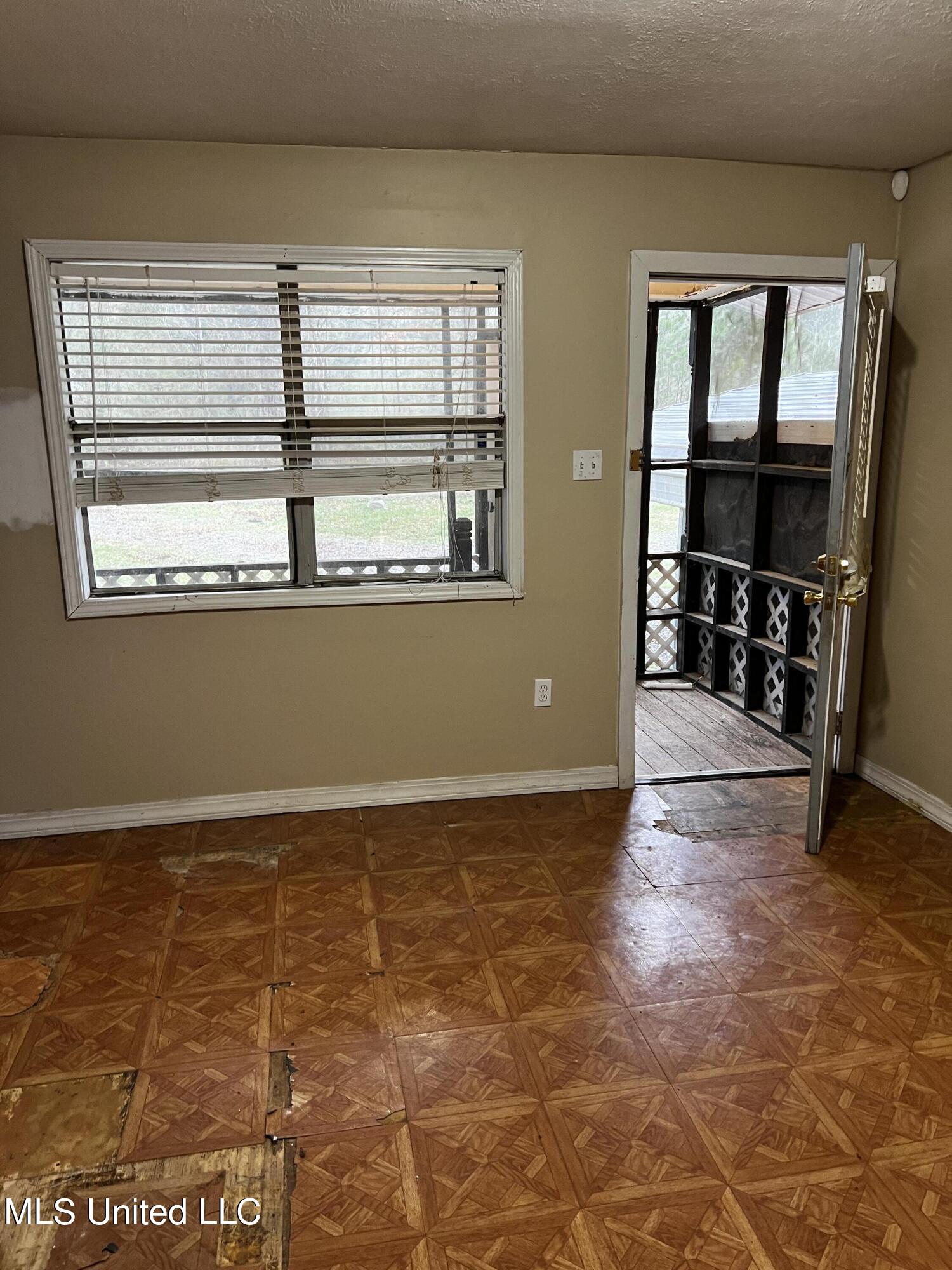 110 Ward Road Camden, MS 39045 - Photo 6 of 10 IMG_3606