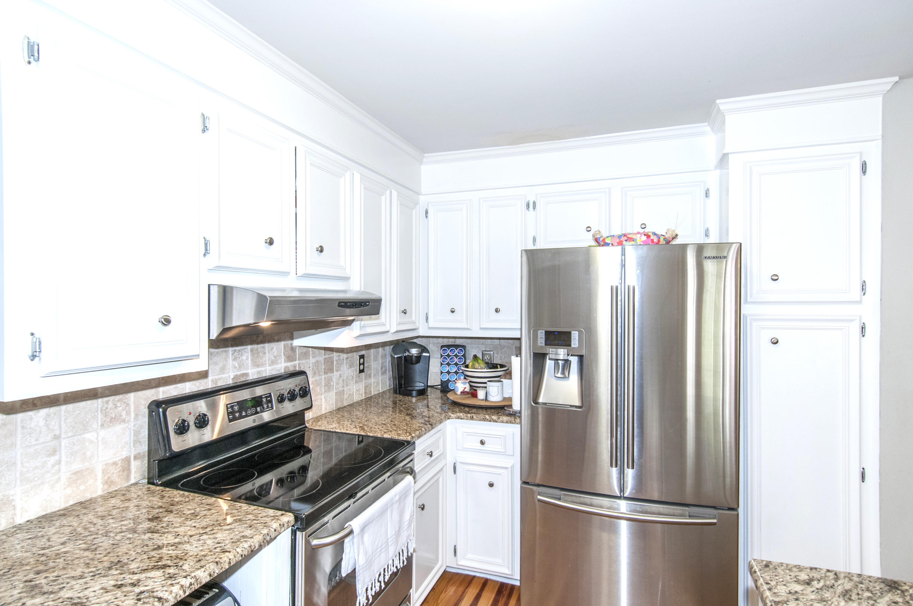 734 Milldenhall Road Mount Pleasant, SC 29464 - Photo 11 of 38 11