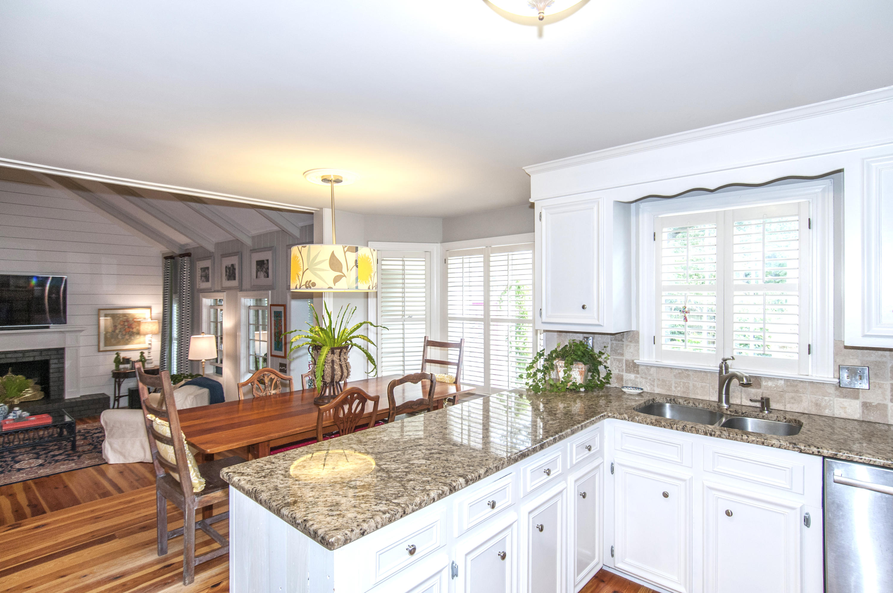 734 Milldenhall Road Mount Pleasant, SC 29464 - Photo 10 of 38 10