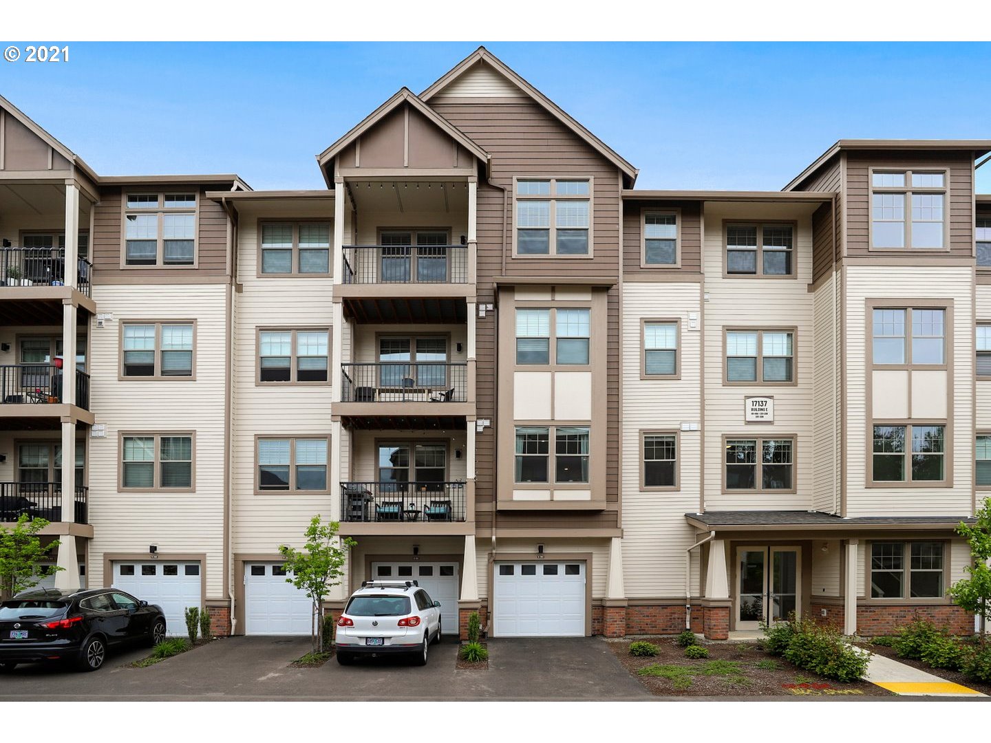17137 Southwest Appledale Road, Unit 103 Beaverton, OR 97007 - Photo 1 of 22 Gallery Image 1