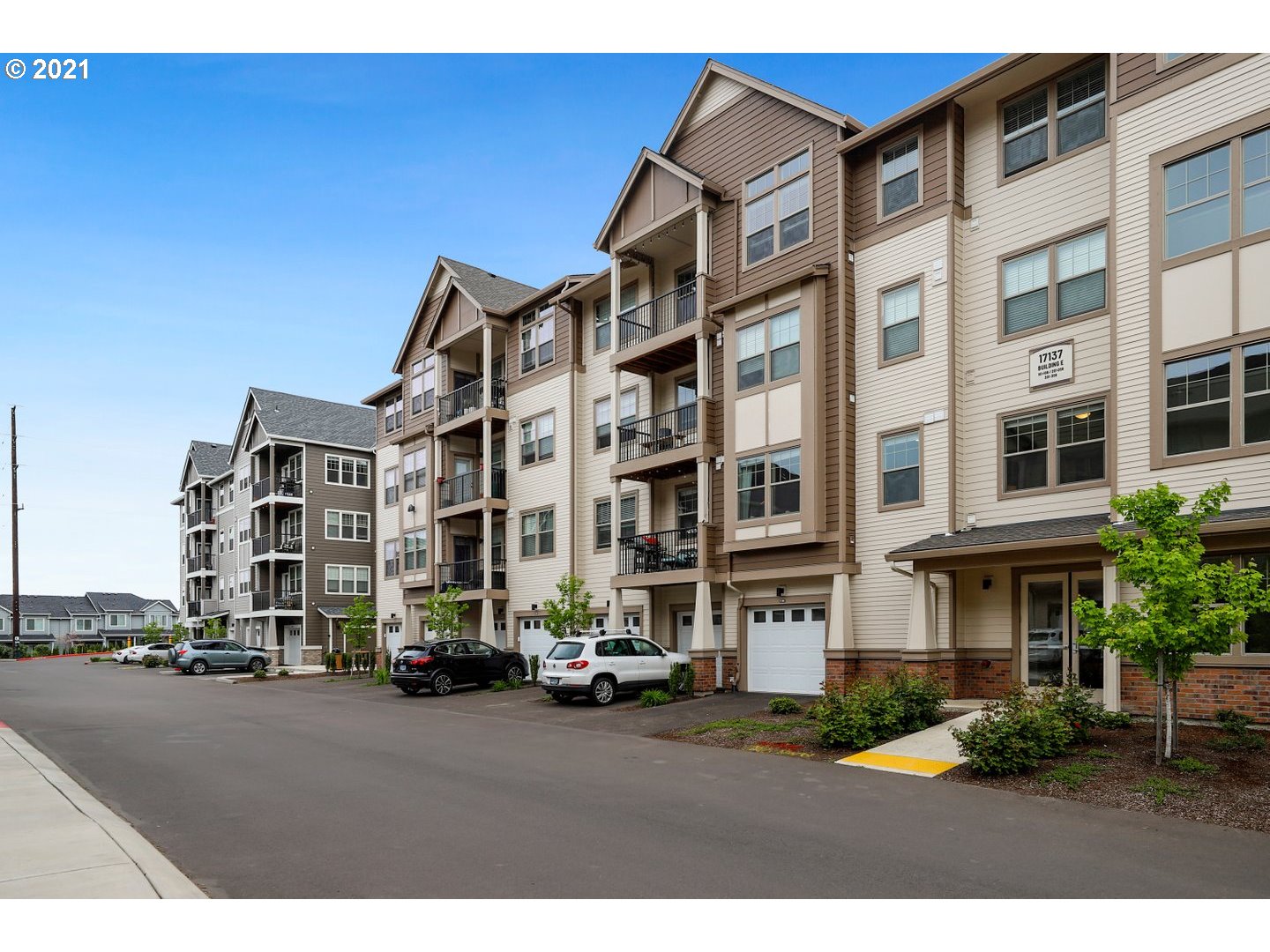 17137 Southwest Appledale Road, Unit 103 Beaverton, OR 97007 - Photo 2 of 22 Gallery Image 2