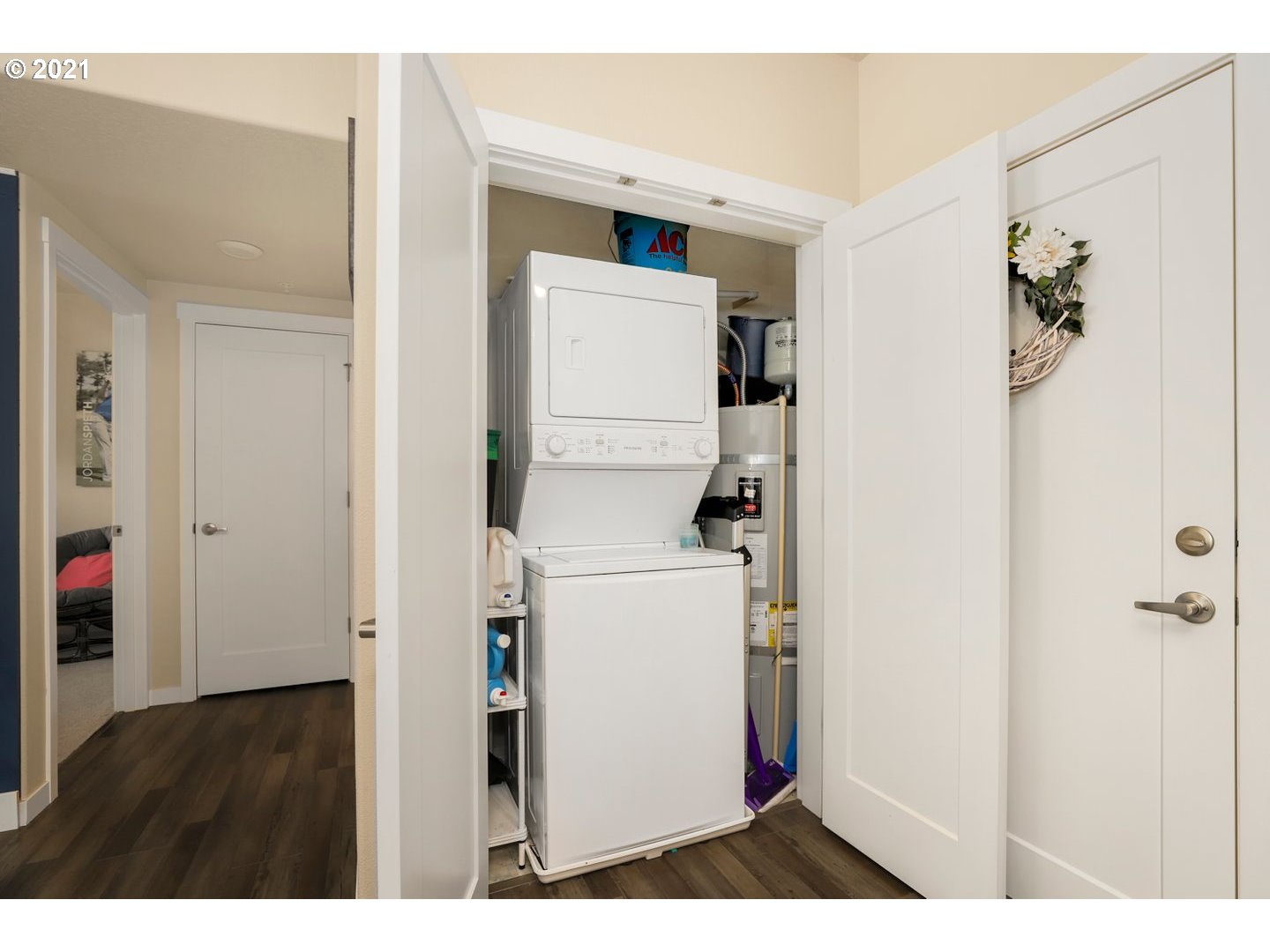 17137 Southwest Appledale Road, Unit 103 Beaverton, OR 97007 - Photo 14 of 22 Gallery Image 14