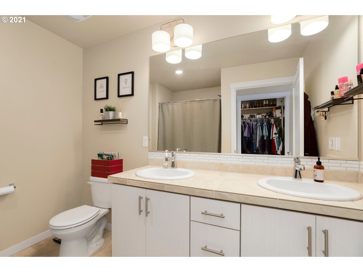 17137 Southwest Appledale Road, Unit 103 Beaverton, OR 97007 - Photo 15 of 22 Gallery Image 15