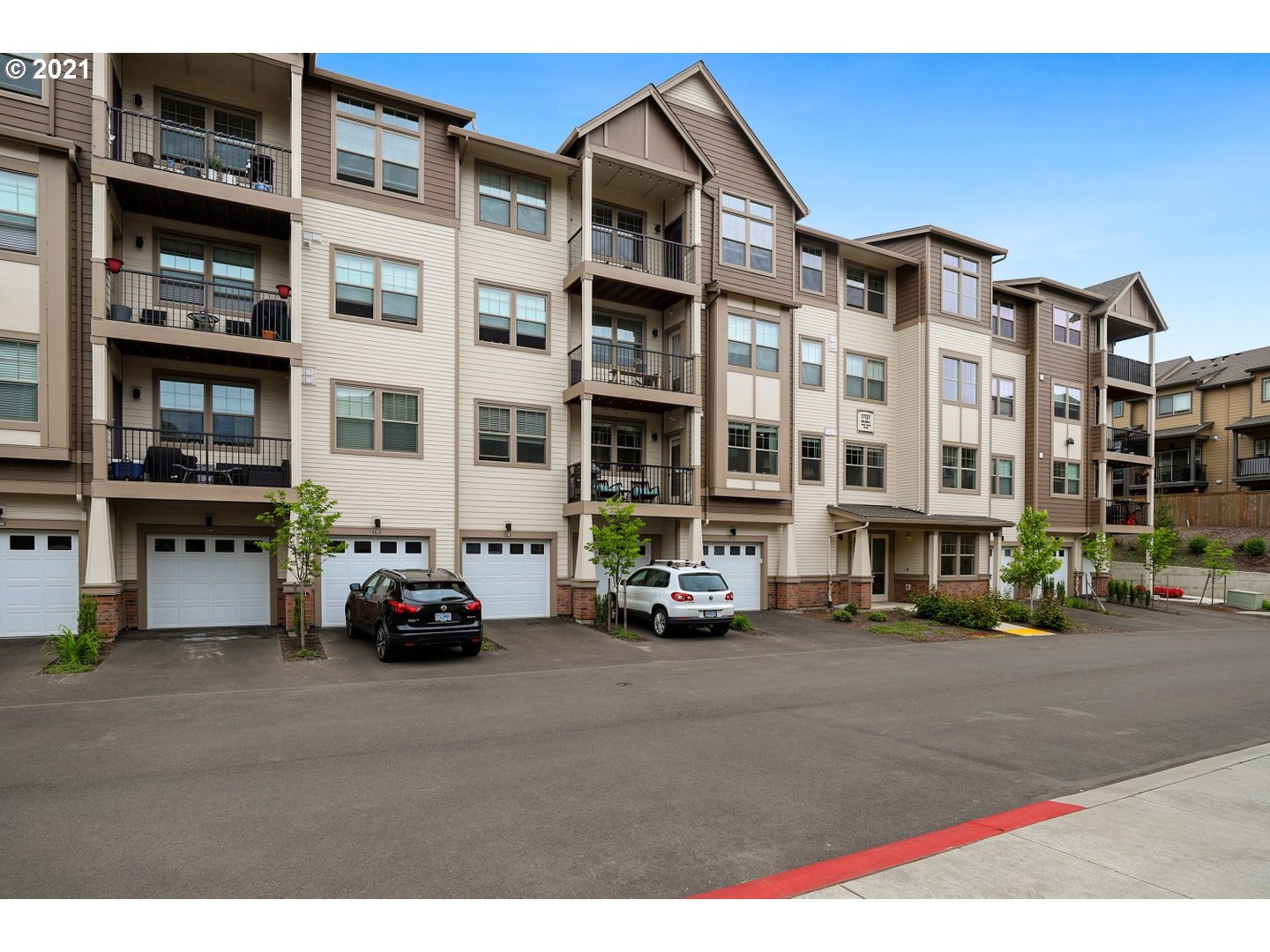 17137 Southwest Appledale Road, Unit 103 Beaverton, OR 97007 - Photo 3 of 22 Gallery Image 3