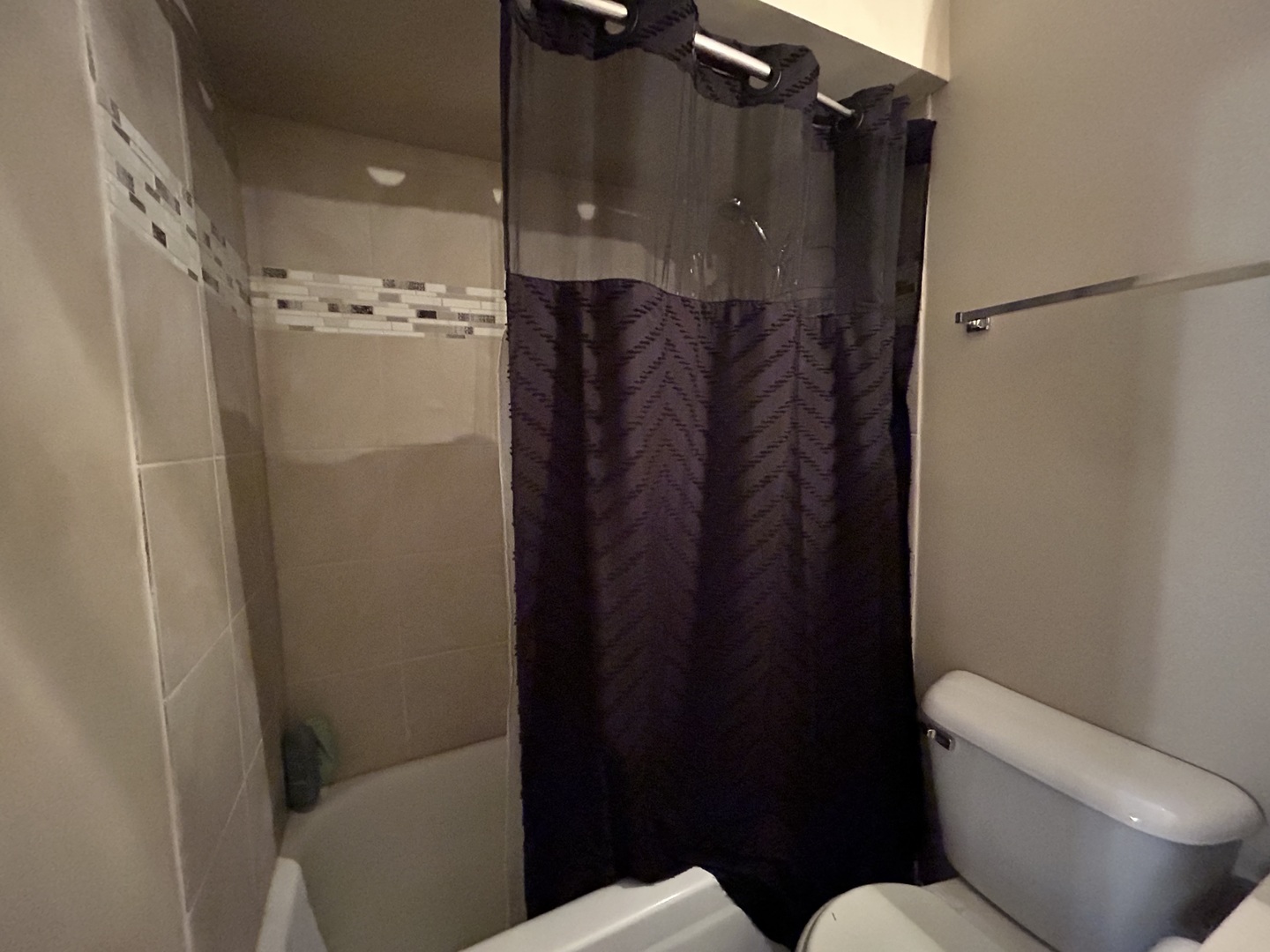 53 Mariner Lane North, Unit 53 Fox Lake, IL 60020 - Photo 16 of 30 a bathroom with a shower toilet and sink