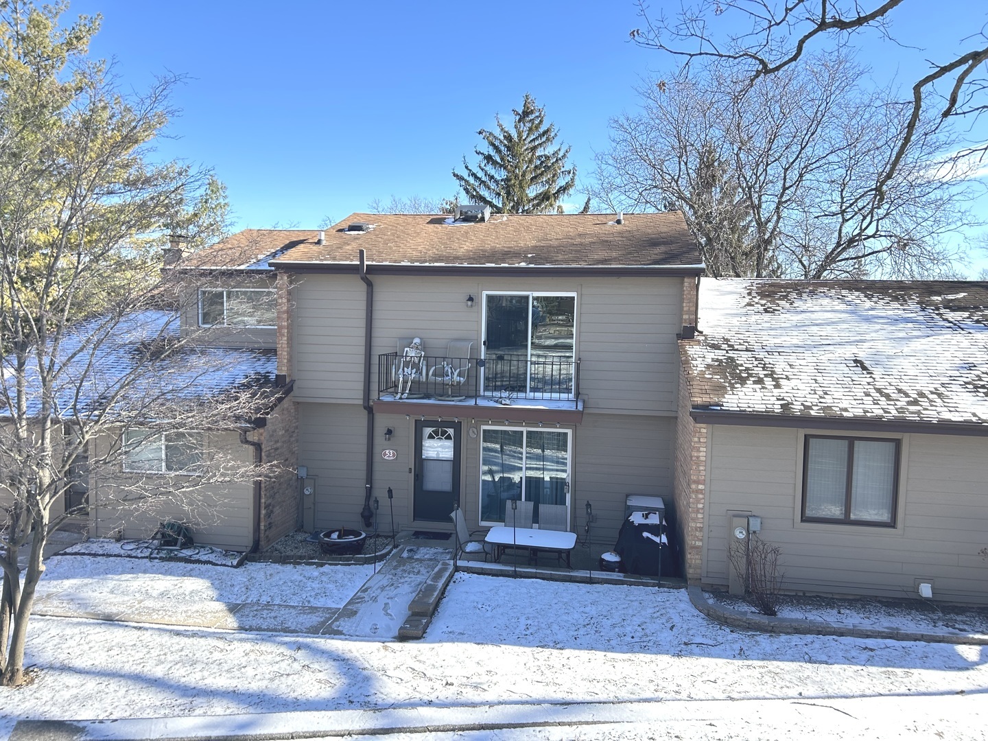 53 Mariner Lane North, Unit 53 Fox Lake, IL 60020 - Photo 26 of 30 a front view of a house with a yard