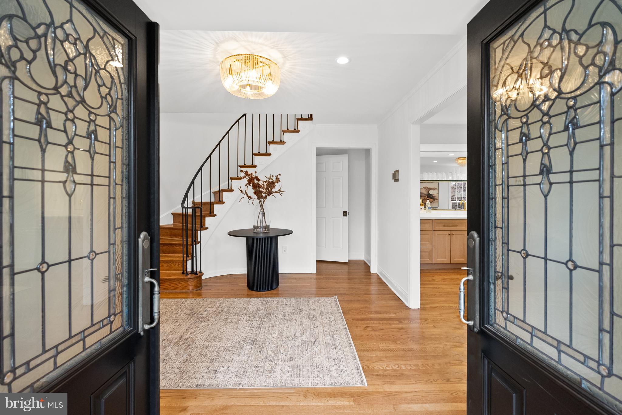 10104 Newhall Road Potomac, MD 20854 - Photo 5 of 66