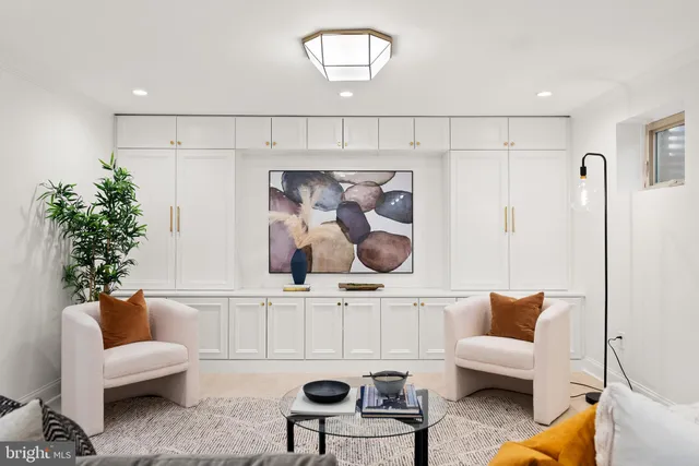 $1,895,000 | 10104 Newhall Road, Potomac, MD 20854