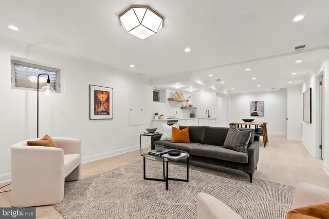 $1,895,000 | 10104 Newhall Road, Potomac, MD 20854