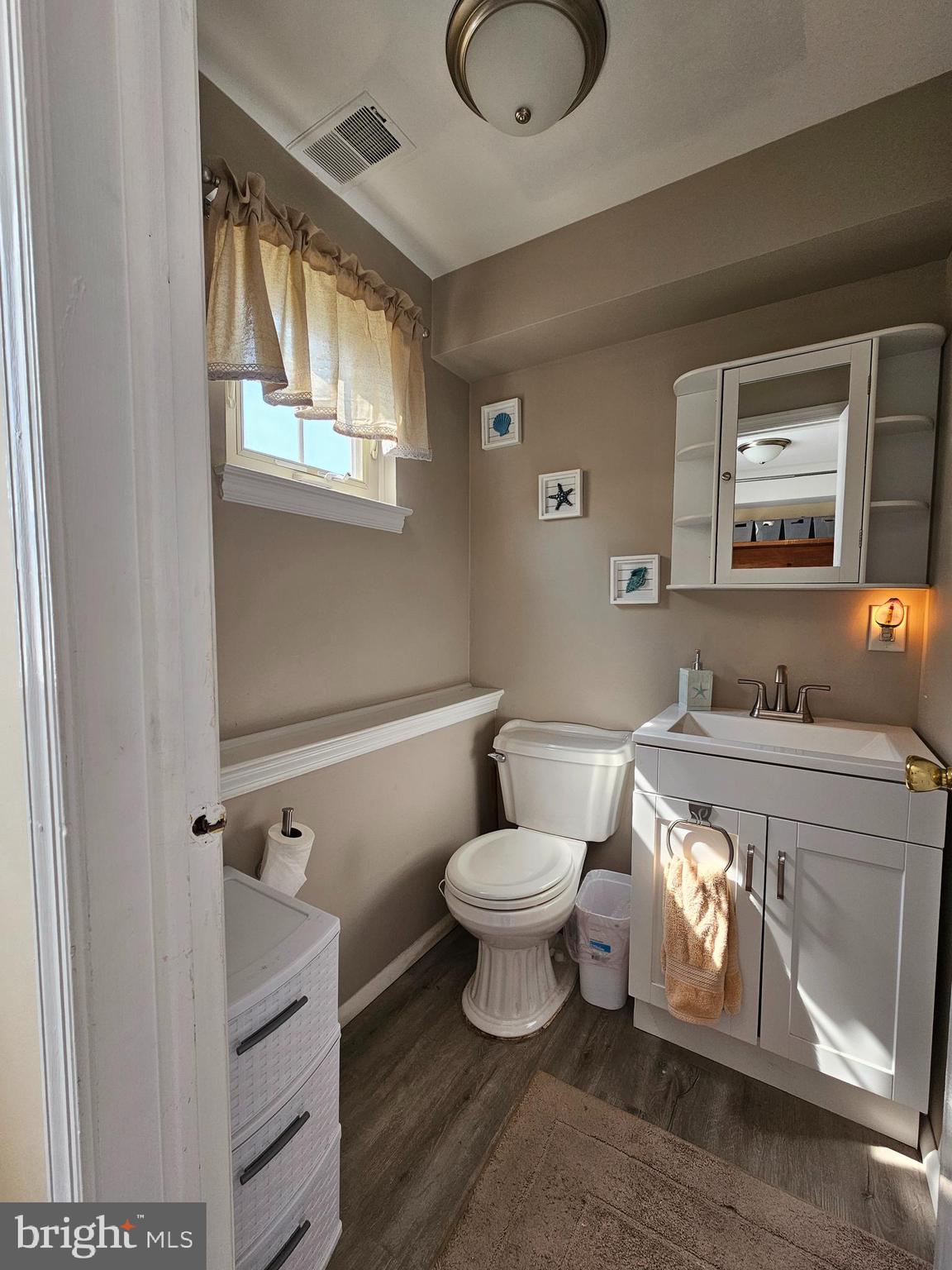 213 Farmington Road Delran, NJ 08075 - Photo 12 of 40 Lower Level Full Bath