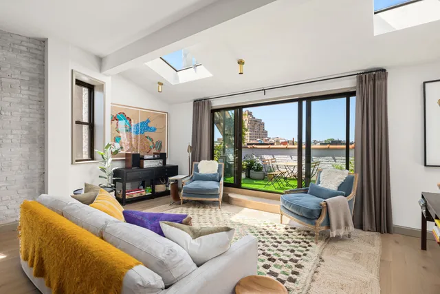 $3,850,000 | 15 Jones Street, Unit 6A | West Village