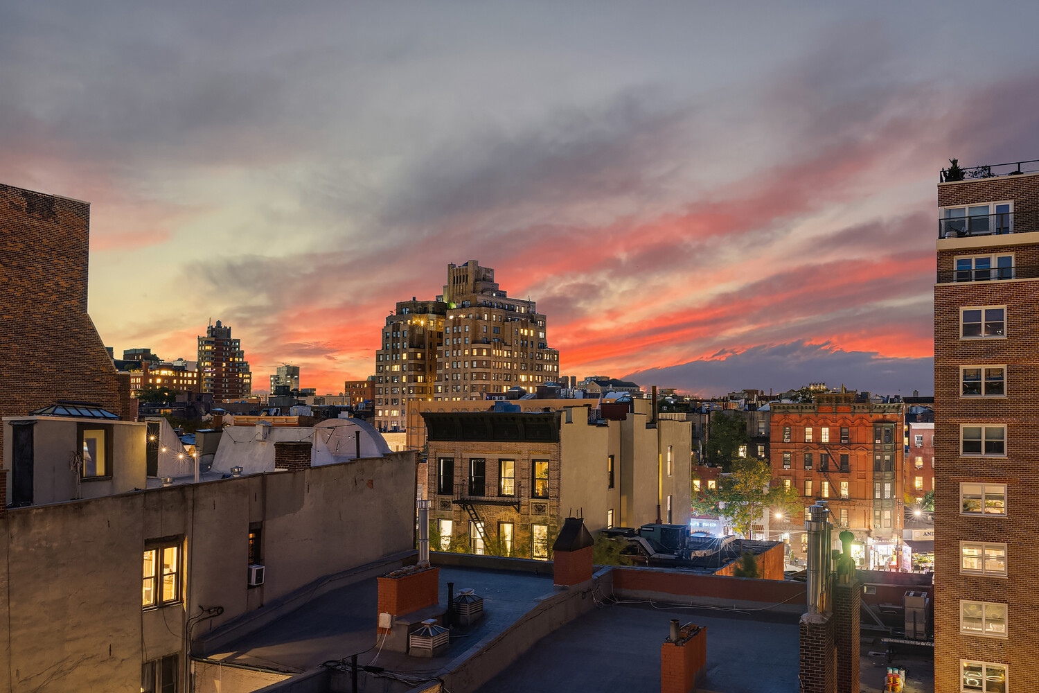 15 Jones Street, Unit 6A Manhattan, NY 10014 - Photo 7 of 28 a view of a city with tall buildings