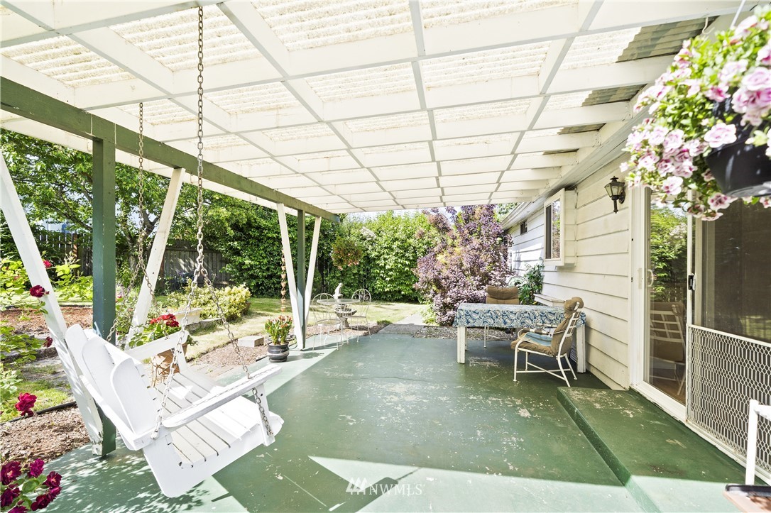 21820 Brier Road Brier, WA 98036 - Photo 15 of 19 Gallery Image 15