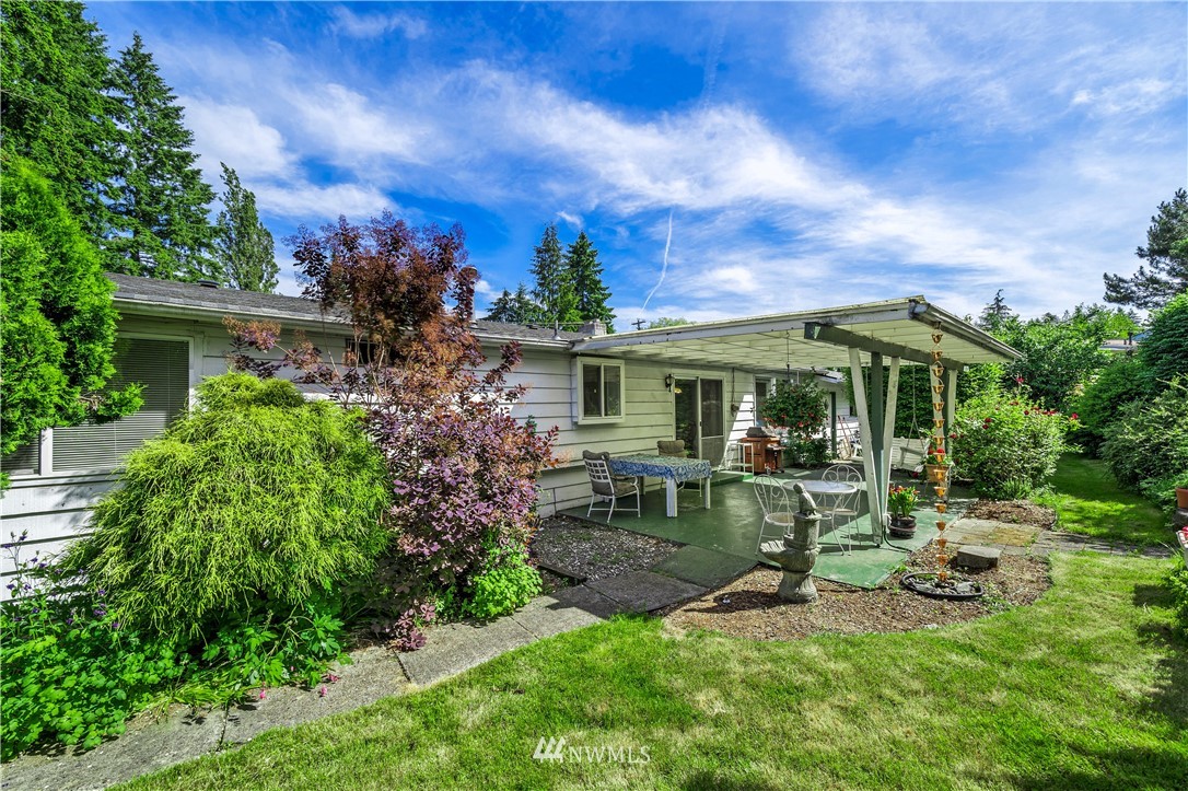 21820 Brier Road Brier, WA 98036 - Photo 17 of 19 Gallery Image 17