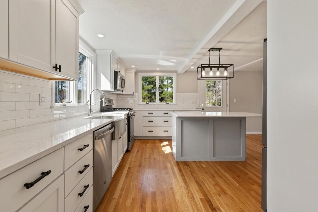 36 Sylvan Road Billerica, MA 01821 - Photo 4 of 42 Gallery Image 4