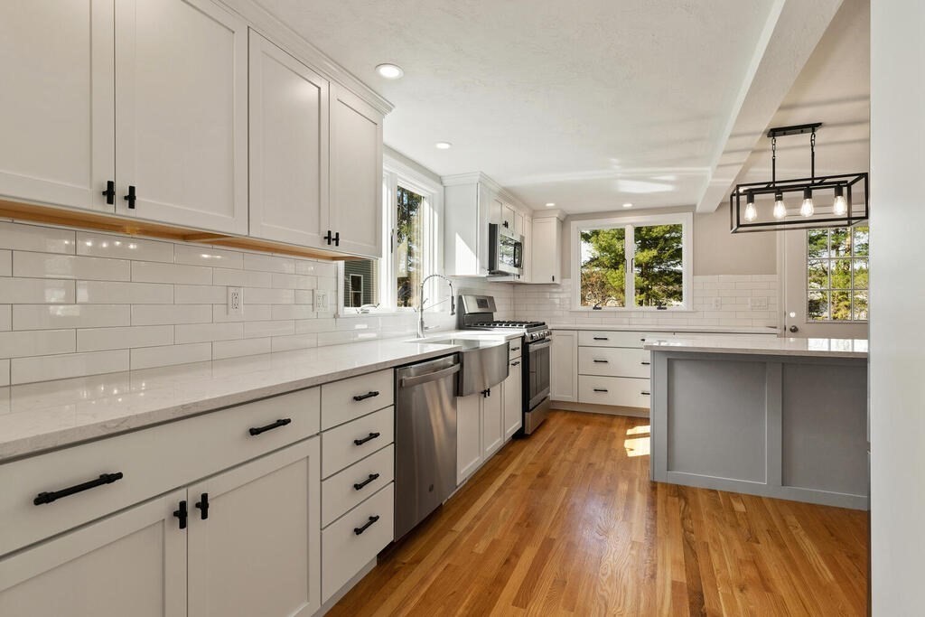 36 Sylvan Road Billerica, MA 01821 - Photo 5 of 42 Gallery Image 5