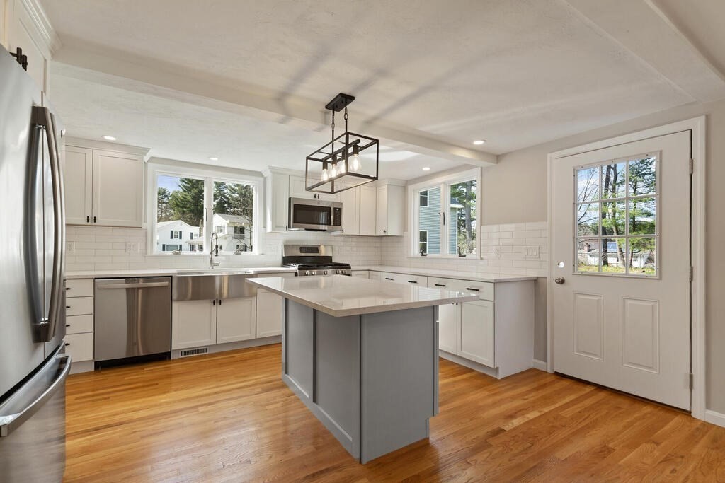 36 Sylvan Road Billerica, MA 01821 - Photo 8 of 42 Gallery Image 8