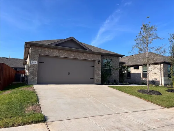 $2,300 | 733 Prairie Clover Trail, Fort Worth, TX 76131