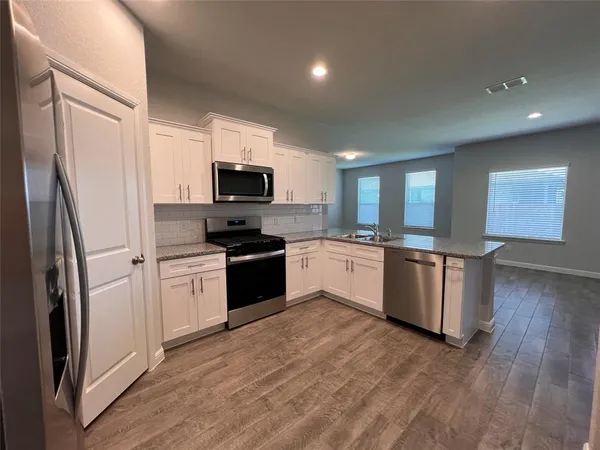 $2,300 | 733 Prairie Clover Trail, Fort Worth, TX 76131