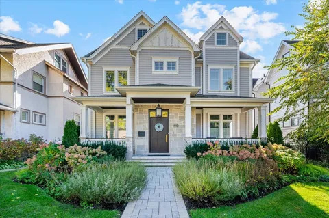 $3,225,000 | 1119 Forest Avenue, Wilmette, IL 60091