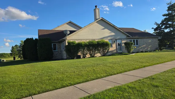$315,000 | 53 Odyssey Drive, Tinley Park, IL 60477