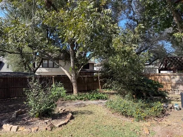 $305,000 | 1207 Mabry Mill Road, Houston, TX 77062