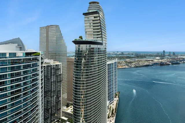 $45,000 | 300 Biscayne Blvd Way, Unit 2701, Miami, FL 33131