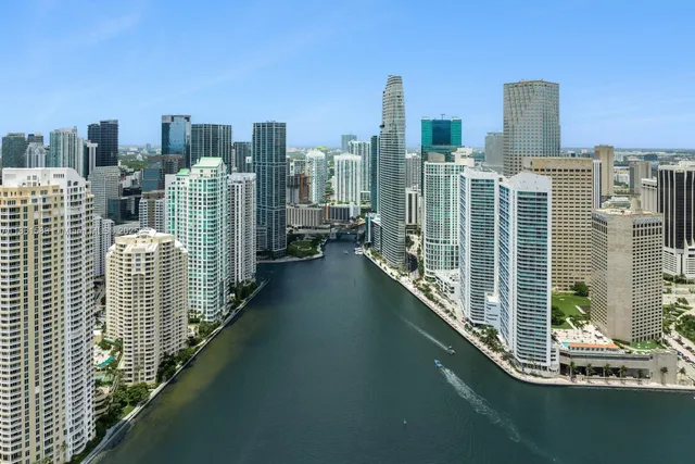 $45,000 | 300 Biscayne Blvd Way, Unit 2701, Miami, FL 33131