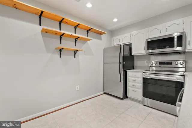 $3,500 | 1956 North Cleveland Street, Unit 1, Arlington, VA 22201