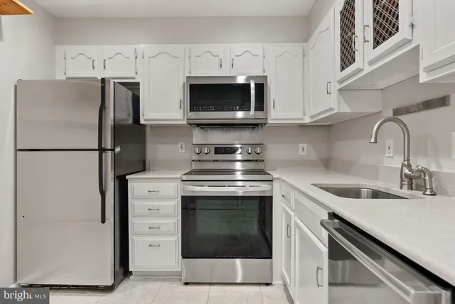 $3,500 | 1956 North Cleveland Street, Unit 1, Arlington, VA 22201