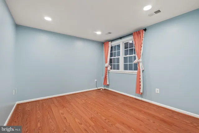 $3,500 | 1956 North Cleveland Street, Unit 1, Arlington, VA 22201