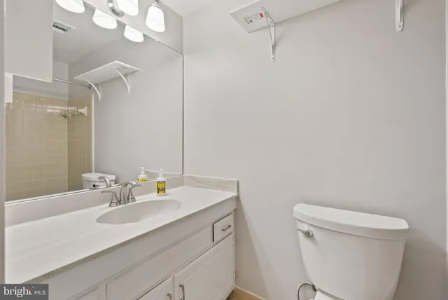 $3,500 | 1956 North Cleveland Street, Unit 1, Arlington, VA 22201